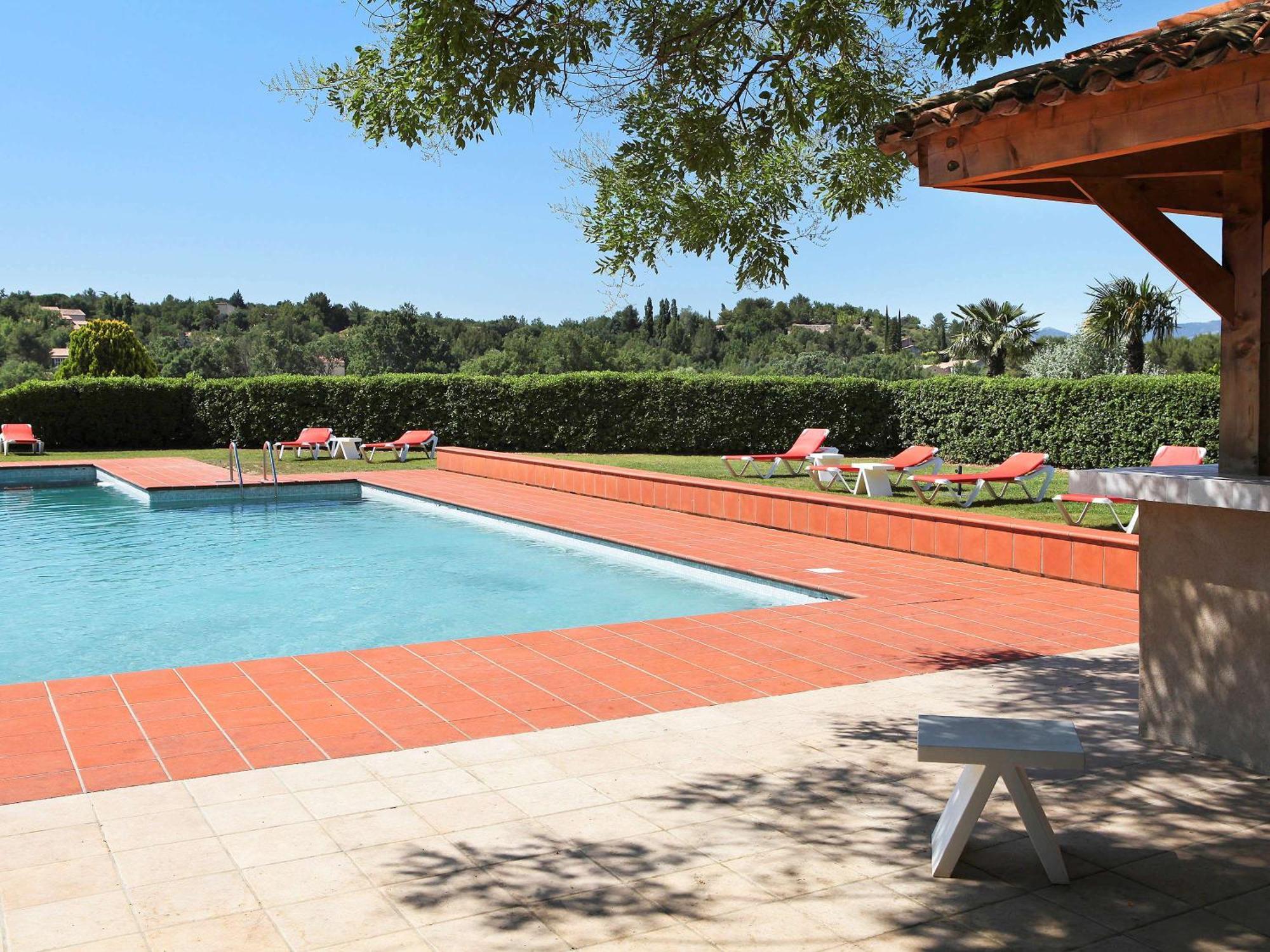 Mercure Aix-En-Provence Sainte-Victoire Châteauneuf-le-Rouge المظهر الخارجي الصورة