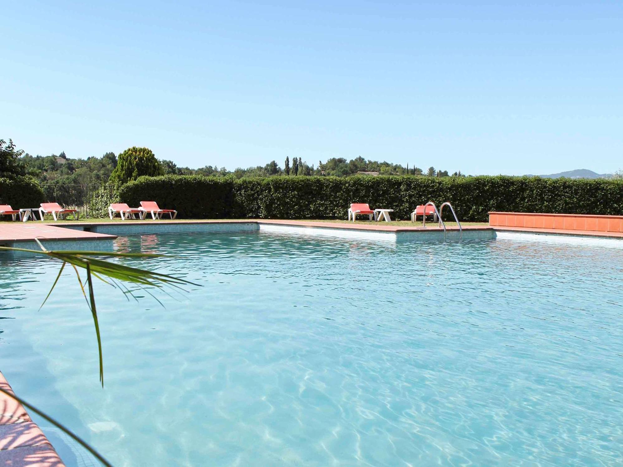 Mercure Aix-En-Provence Sainte-Victoire Châteauneuf-le-Rouge المظهر الخارجي الصورة