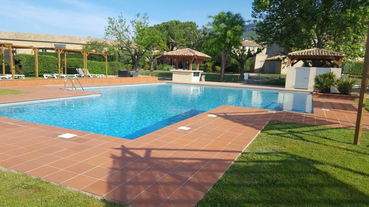 Mercure Aix-En-Provence Sainte-Victoire Châteauneuf-le-Rouge المظهر الخارجي الصورة